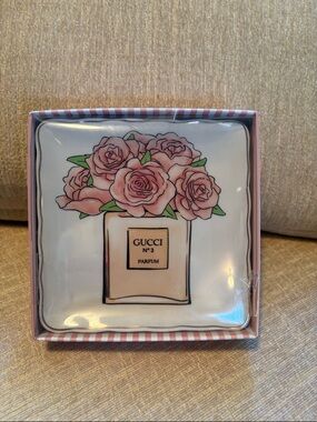 Gucci White Trinket Dish with Pink Roses and Green Leaves